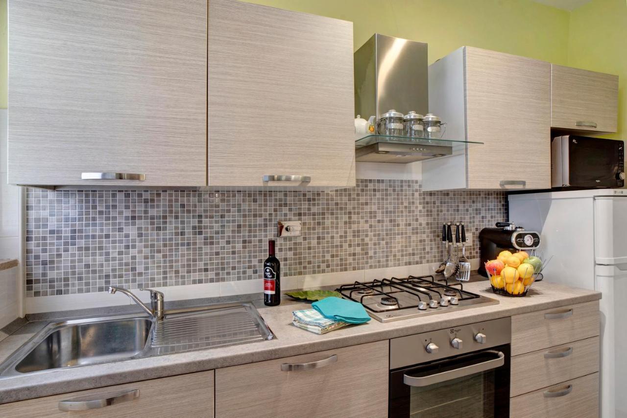 Casa Laura Elena Apartment ซานบาร์โตโลเมโอ อัล มาเร ภายนอก รูปภาพ