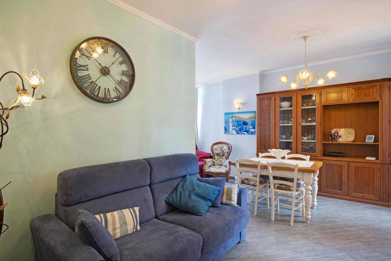 Casa Laura Elena Apartment ซานบาร์โตโลเมโอ อัล มาเร ภายนอก รูปภาพ