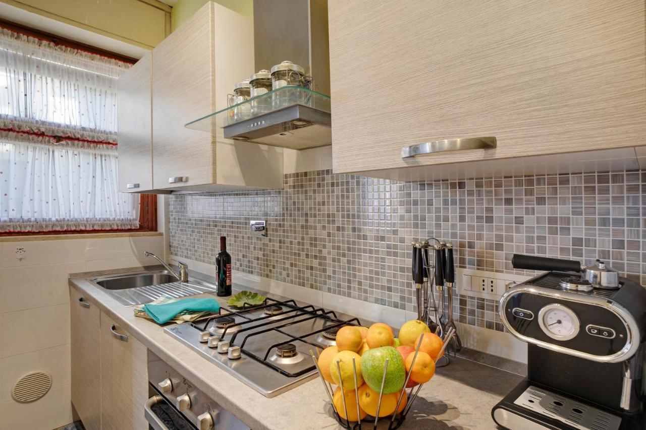 Casa Laura Elena Apartment ซานบาร์โตโลเมโอ อัล มาเร ภายนอก รูปภาพ